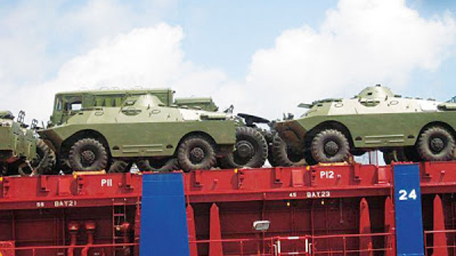Campuchia nhập 140 xe tăng và xe bọc thép