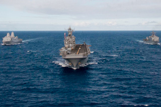 Mỹ đưa quân vào vịnh Ba Tư 