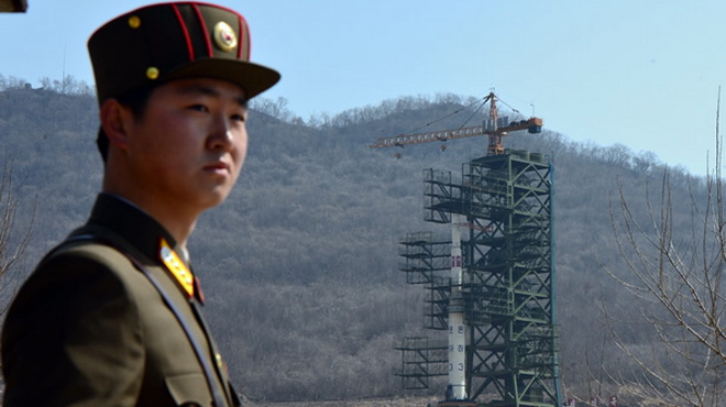 Nhật, Hàn "theo dõi sát sao" tên lửa Triều Tiên