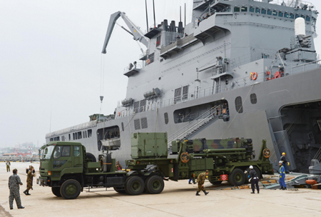 Nhật điều tàu khu trục chặn tên lửa Triều Tiên 