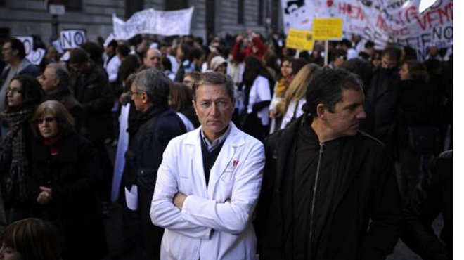 Tây Ban Nha: hàng nghìn nhân viên y tế biểu tình