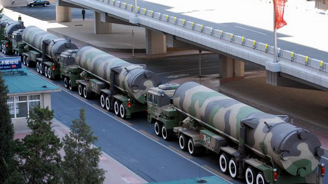 Philippines ủng hộ Nhật đối trọng với Trung Quốc