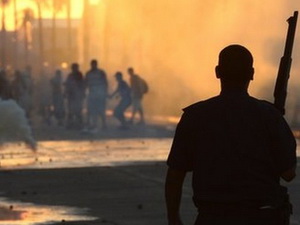 Argentina tăng cường an ninh ngăn chặn bạo loạn