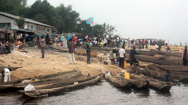 Chìm tàu ở Congo, 9 người chết, 100 người mất tích