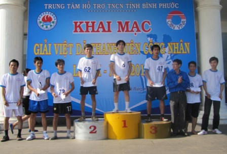 170 công nhân thi việt dã