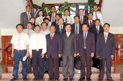 Thi t&igrave;m hiểu lịch sử quan hệ đặc biệt Việt Nam - L&agrave;o 