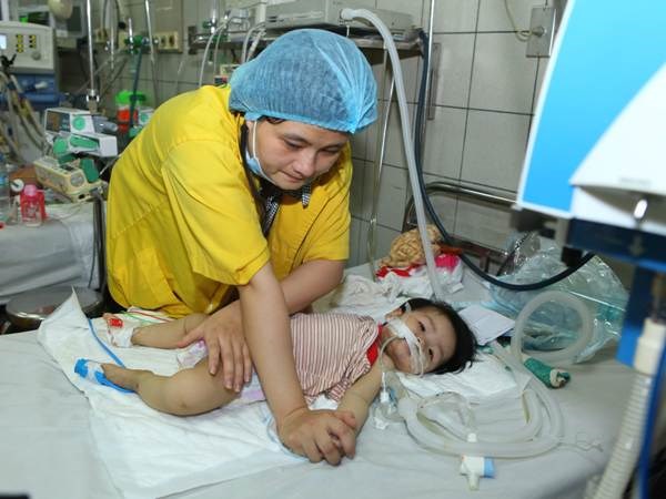 Bộ trưởng Bộ Y tế: 4 nguyên nhân khiến dịch sởi lan rộng