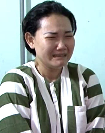 Bảo mẫu đ&aacute;nh chết b&eacute; trai 18 th&aacute;ng đối diện &aacute;n tử h&igrave;nh