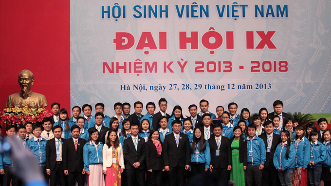 Xây dựng lớp sinh viên có tri thức và hoài bão