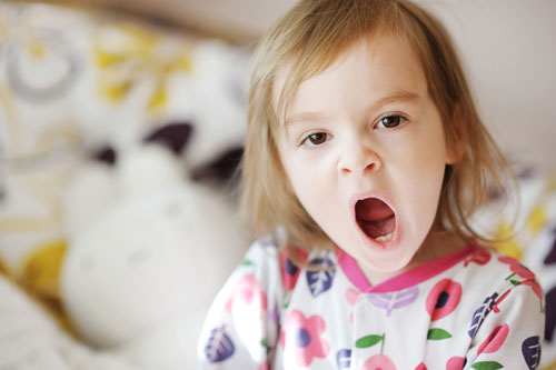 Giờ ngủ thất thường ảnh hưởng hành vi trẻ