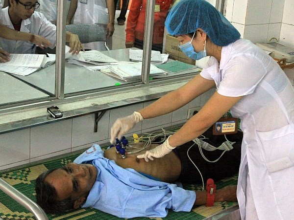 Xây mới 10 bệnh viện để giảm tình trạng quá tải