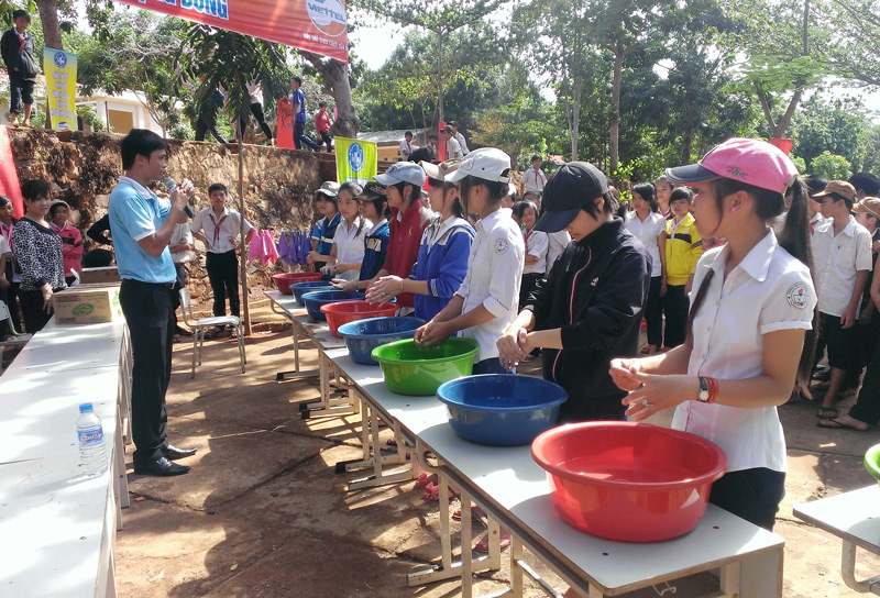 530 người d&acirc;n Bù Đ&ocirc;́p tham gia ng&agrave;y hội thầy thuốc trẻ l&agrave;m theo lời B&aacute;c