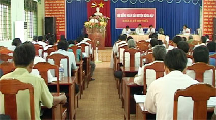 HĐND huyện B&ugrave; Gia Mập họp kỳ họp thứ 4