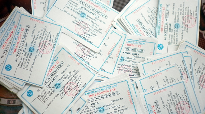 Sử dụng mẫu thẻ BHYT mới từ 2014