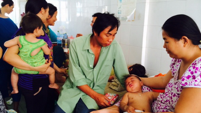 Bệnh sởi gây biến chứng gì, điều trị ra sao?