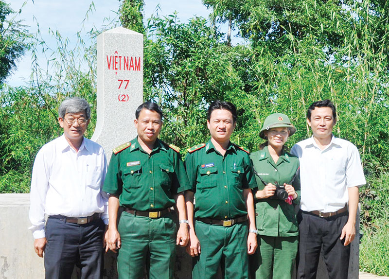 Bi&ecirc;n cương mùa xu&acirc;n này