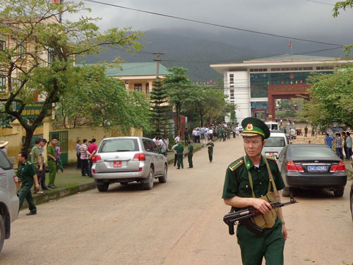 Vụ 16 người Trung Quốc nổ súng tại cửa khẩu: Sức khỏe 4 chiến sĩ biên phòng dần ổn định