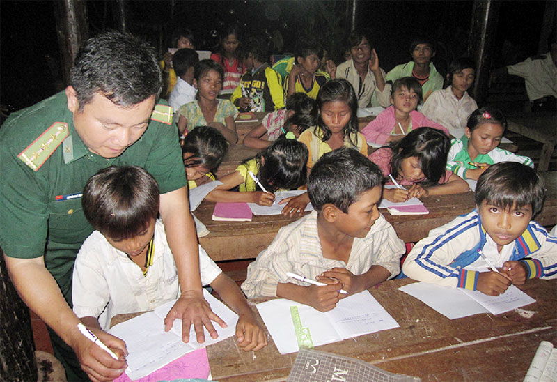 B&igrave;nh Phước sơ kết 5 năm ng&agrave;y Bi&ecirc;n ph&ograve;ng to&agrave;n d&acirc;n