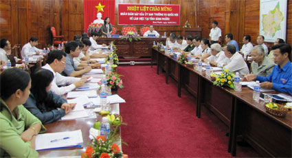 Người c&oacute; c&ocirc;ng ở tỉnh B&igrave;nh Phước phải c&oacute; mức sống từ trung b&igrave;nh trở l&ecirc;n