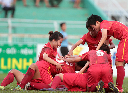 Đè bẹp Malaysia, tuyển nữ Việt Nam vào chung kết