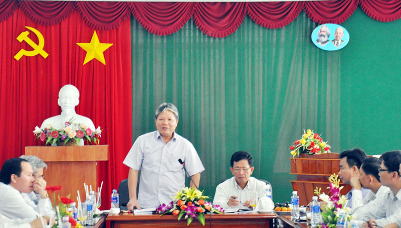 B&ocirc;̣ trưởng tư pháp Hà Hùng Cường làm vi&ecirc;̣c tại Bình Phước