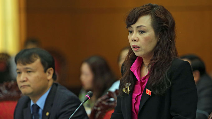 C&ocirc;ng khai gi&aacute; điện, chấn chỉnh y đức