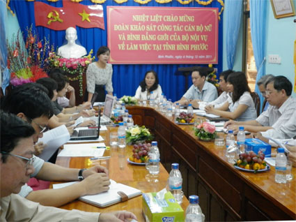 C&aacute;n bộ nữ giữ chức danh l&atilde;nh đạo, quản l&yacute; c&ograve;n thấp