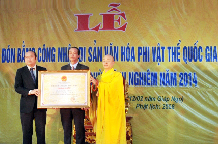 Đón nhận bằng Di sản văn hóa phi vật thể quốc gia cho Lễ hội chùa Vĩnh Nghiêm 