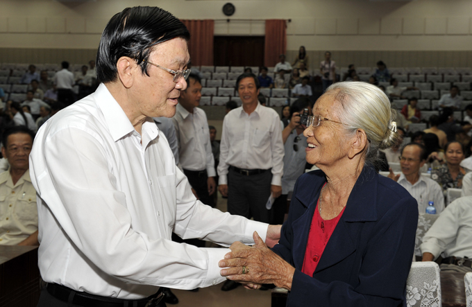 Chống tham nhũng c&ograve;n h&ocirc; khẩu hiệu nhiều qu&aacute;