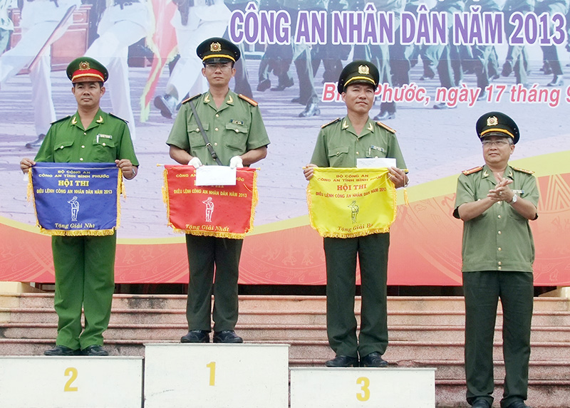 220 CBCS tham gia chung kết điều lệnh C&ocirc;ng an nh&acirc;n d&acirc;n