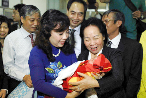 Nguyễn Thị Thùy Dung - công dân thứ 90 triệu của Việt Nam