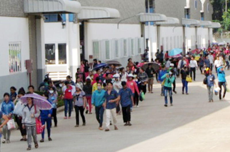 Vi phạm quy định về lao động nữ sẽ bị phạt đến 20 triệu đồng