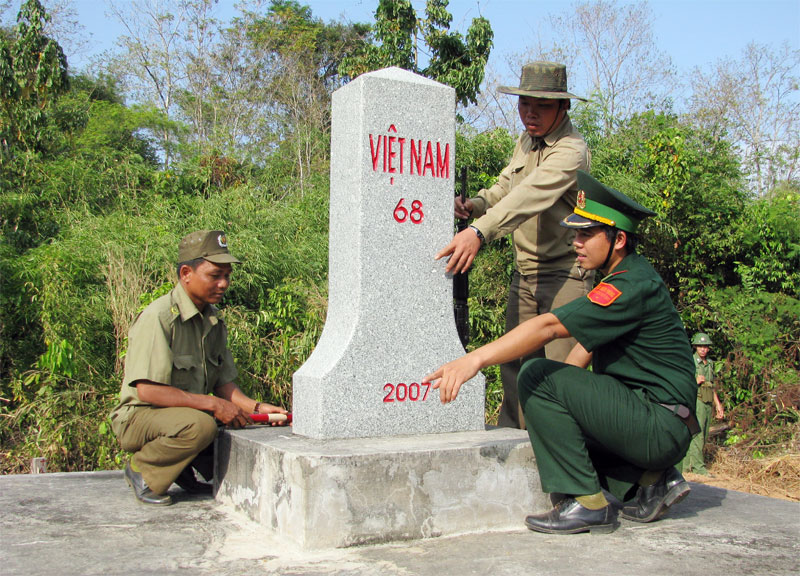 Đi lại kh&ocirc;ng đ&uacute;ng quy định ở khu vực bi&ecirc;n giới sẽ bị phạt
