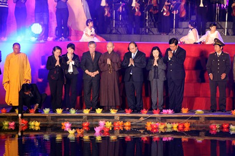 Ph&oacute; Thủ tướng: L&agrave;m tất cả để giao th&ocirc;ng văn minh, an to&agrave;n hơn