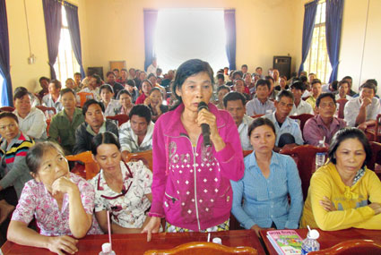 Đại biểu HĐND tỉnh, huyện tiếp xúc cử tri huyện Chơn Thành: Nhiều bức xúc liên quan đến ngành điện, giao thông