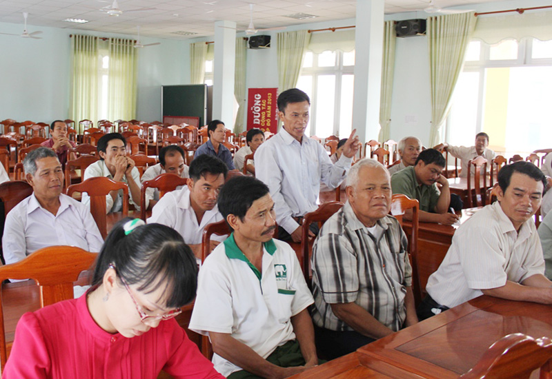 Đại biểu Quốc hội tiếp x&uacute;c cử tri huyện B&ugrave; Đốp v&agrave; B&ugrave; Gia Mập