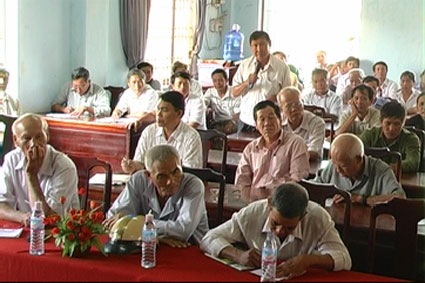 Tiếp x&uacute;c với đại biểu HĐND tỉnh: 38 vấn đề được cử tri đưa ra