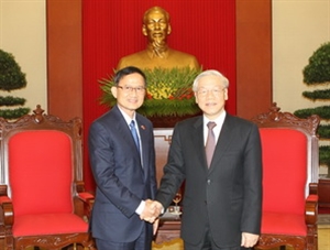 Đo&agrave;n đại biểu Đảng V&igrave; người Th&aacute;i thăm Việt Nam