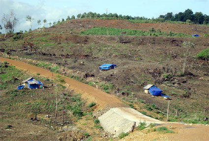 UBND tỉnh giải quyết vướng mắc thực hi&ecirc;̣n chính sách đ&ocirc;́i với đ&ocirc;̀ng bào d&acirc;n t&ocirc;̣c thi&ecirc;̉u s&ocirc;́