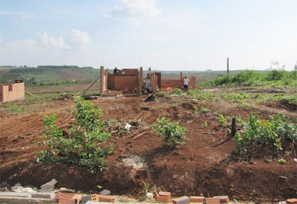 Ph&oacute; chủ tịch UBND tỉnh Nguyễn Văn Lợi xem xét thực hi&ecirc;̣n kết luận của Thanh tra ch&iacute;nh phủ v&ecirc;̀ đ&acirc;́t đai