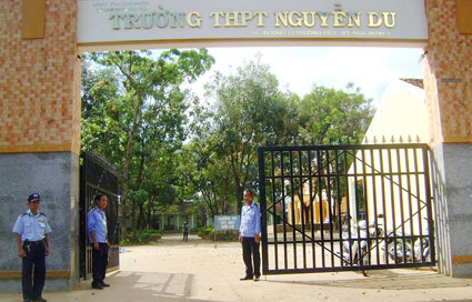Đẩy lùi bạo lực học đường từ mô hình vệ sĩ ở trường THPT Nguyễn Du 