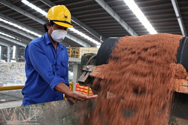 Các hành vi bị nghiêm cấm trong sản xuất, kinh doanh phân bón