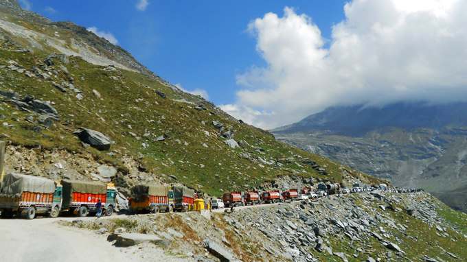 Đi qua những con đèo cao nhất thế giới