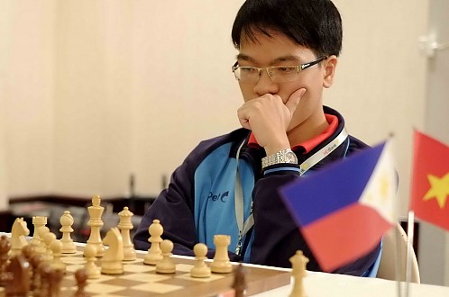 Quang Liêm từ Mỹ trở về VN dự Giải cờ vua HDBank 2014