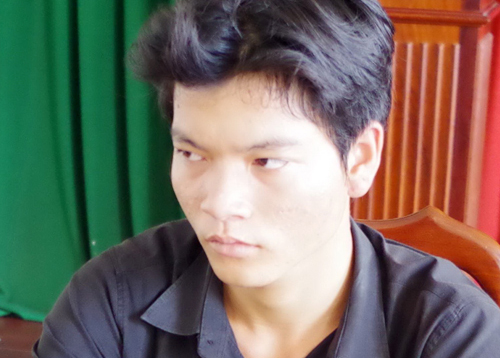 28 thanh ni&ecirc;n tham gia truy s&aacute;t em chủ qu&aacute;n karaoke