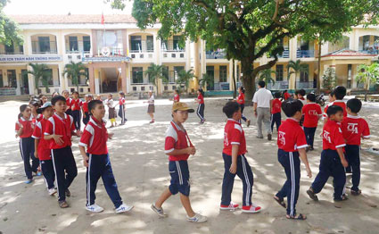 Đưa trò chơi dân gian vào trường học