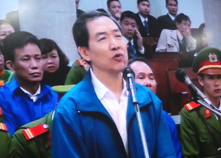 Dương Ch&iacute; Dũng &ldquo;đ&agrave;o tẩu&rdquo; sau cuộc điện thoại &ldquo;mật b&aacute;o&rdquo;