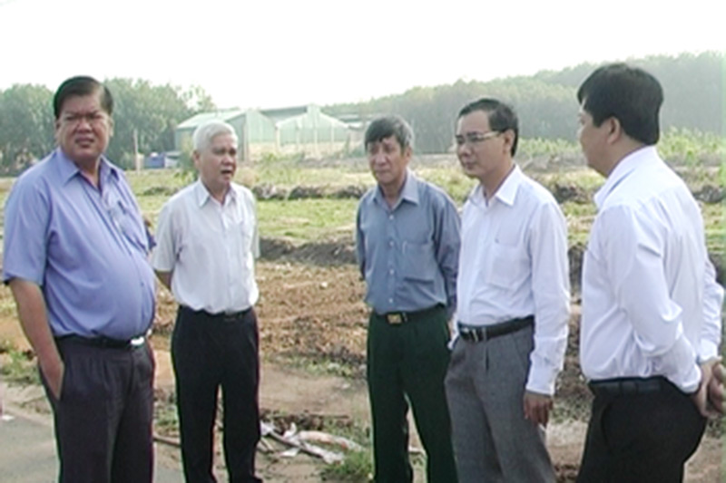 UBND tỉnh kiểm tra giải ph&oacute;ng mặt bằng đường Hồ Ch&iacute; Minh v&agrave; QL 14