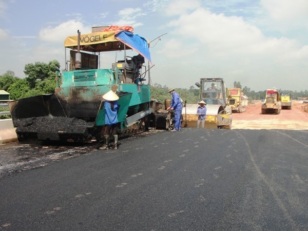 Bộ GT-VT đưa hàng loạt nhà thầu yếu vào danh sách “đen”
