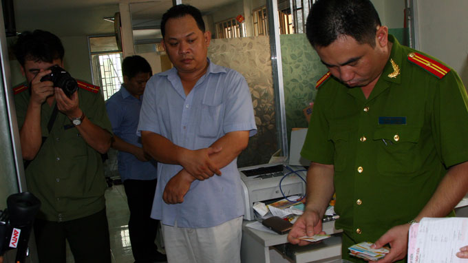 Triệt ph&aacute; đường d&acirc;y c&aacute; độ hơn 500 tỉ đồng